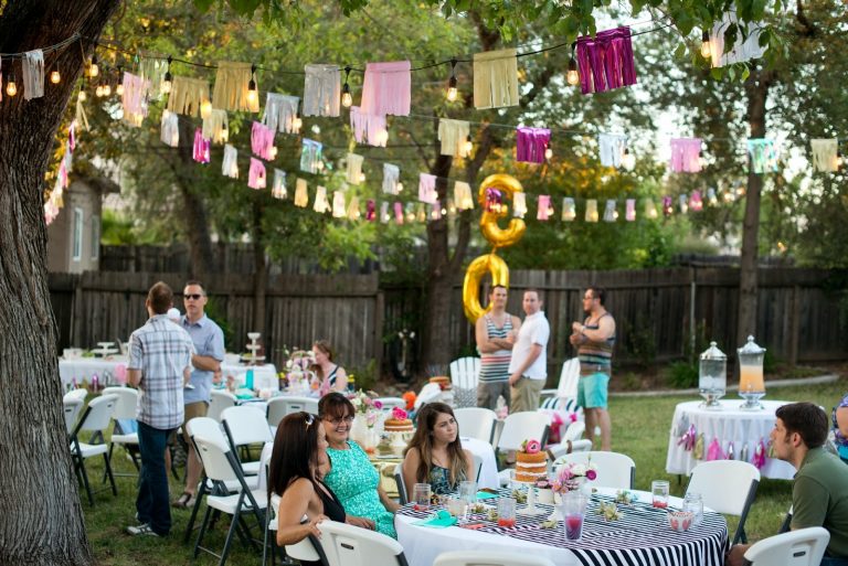 outdoor party decorations17