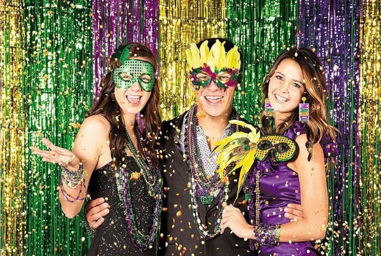 what to wear to a mardi gras party